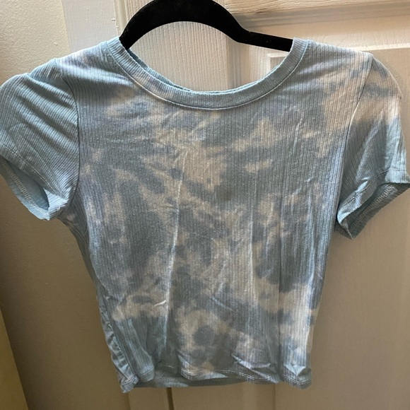Tops - Cropped tee tie dye